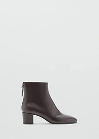 Leather ankle boots with block heel