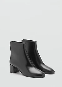 Leather ankle boots with block heel