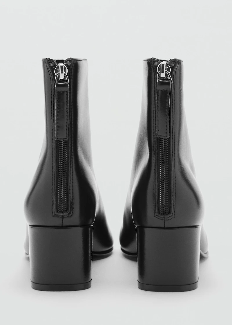 Leather ankle boots with block heel