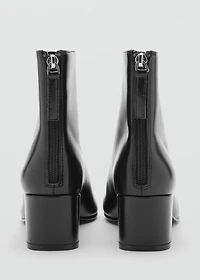 Leather ankle boots with block heel