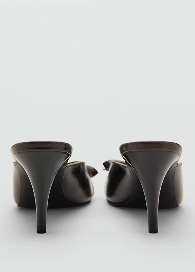 Leather high-heeled sandals with bow