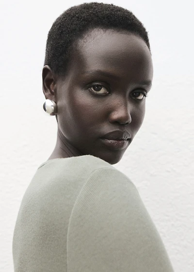 Ribbed long-sleeved t-shirt