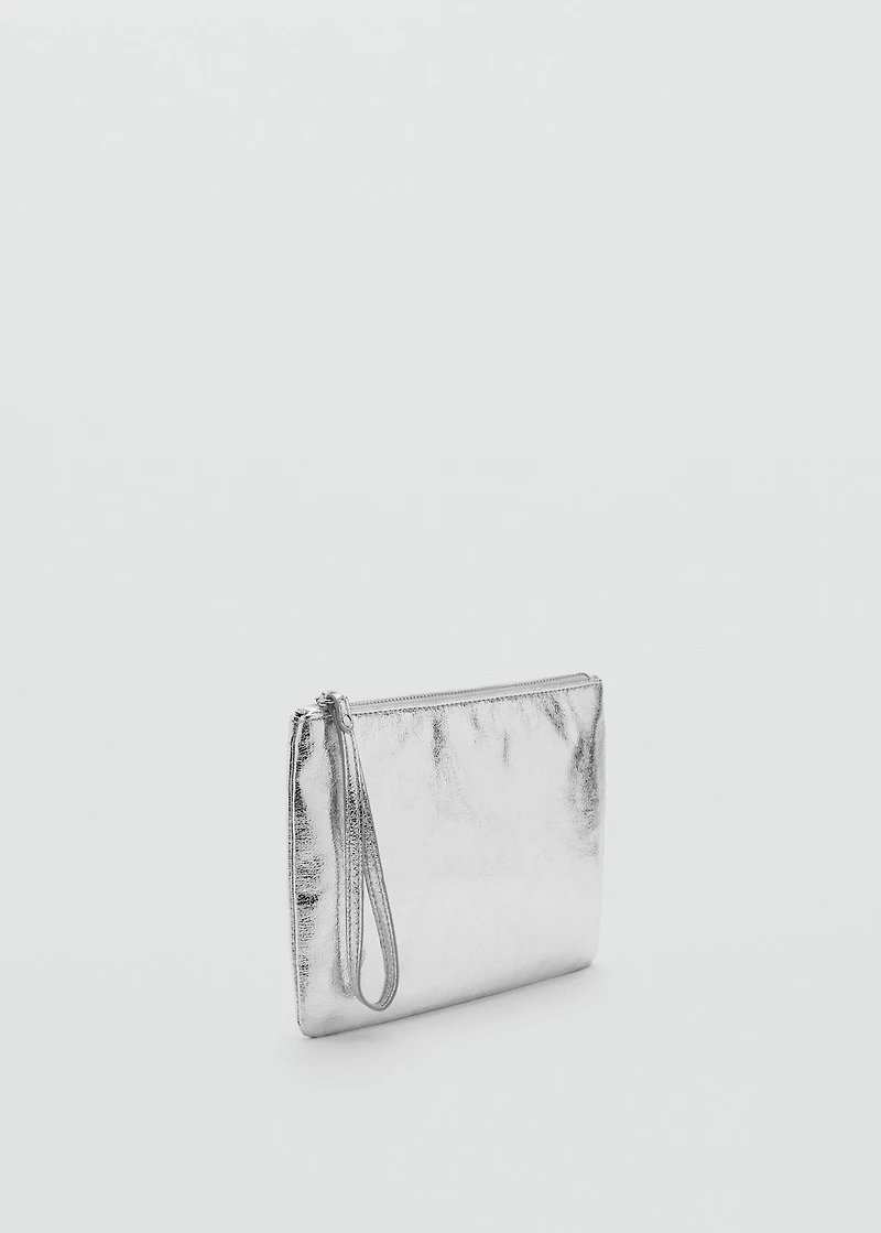 Metallic clutch