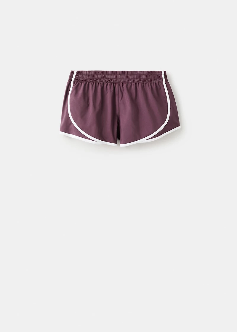 Shorts with contrasting stripes