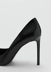 Pointed-toe leather heeled shoes