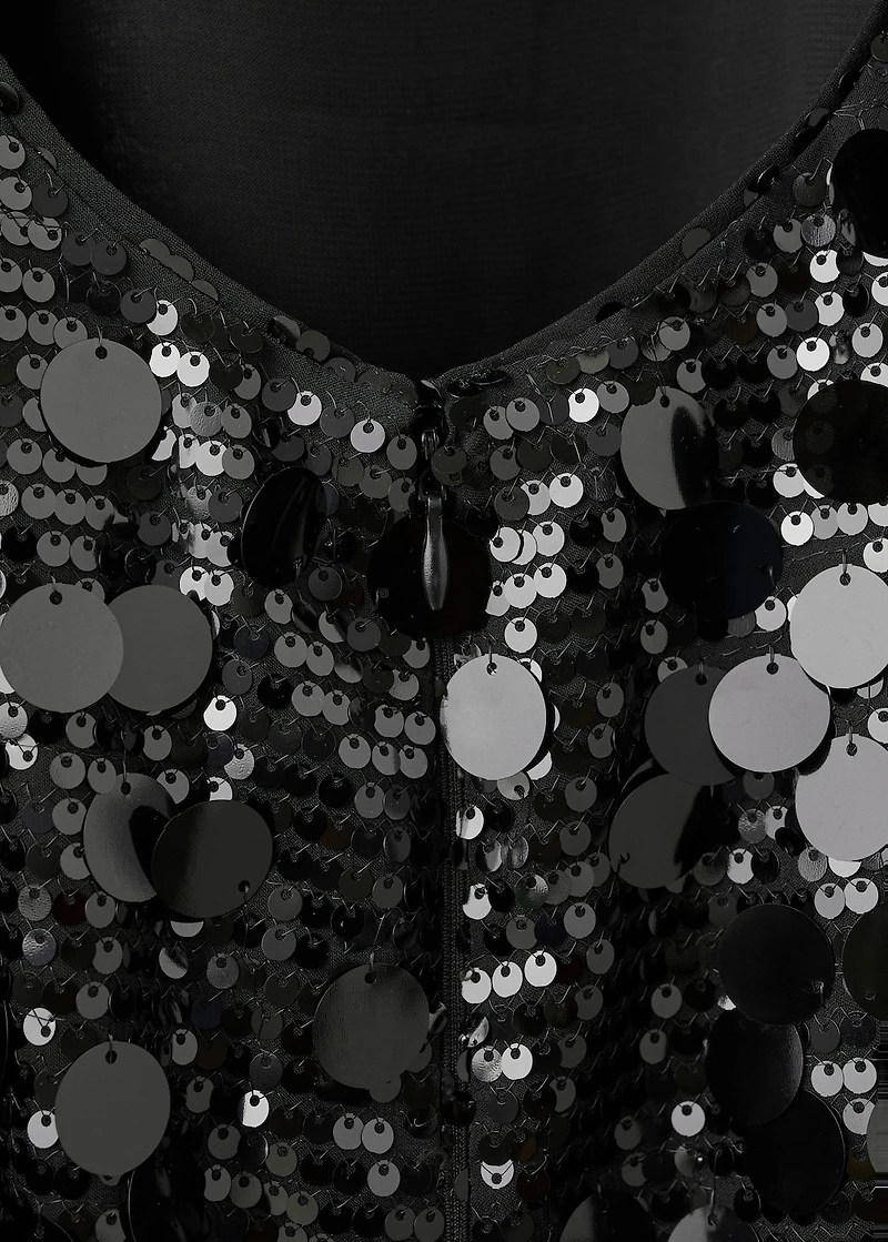 Short dress with sequins