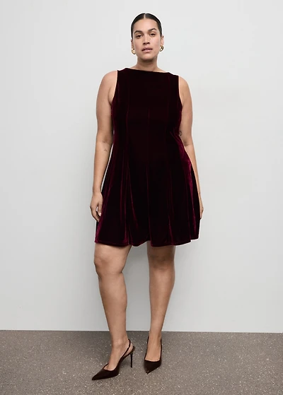 Velvet dress with seams