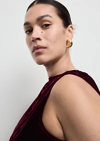 Velvet dress with seams