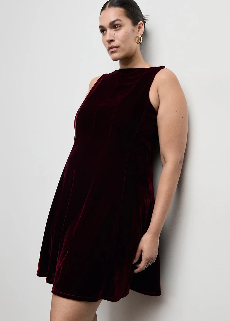 Velvet dress with seams