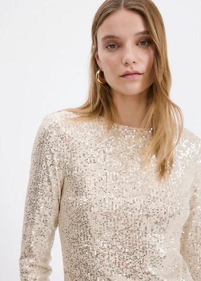 Short dress with sequins