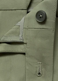 Cotton bermuda shorts with an interior elastic strip