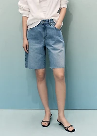 Frayed hem denim shorts