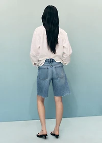Frayed hem denim shorts