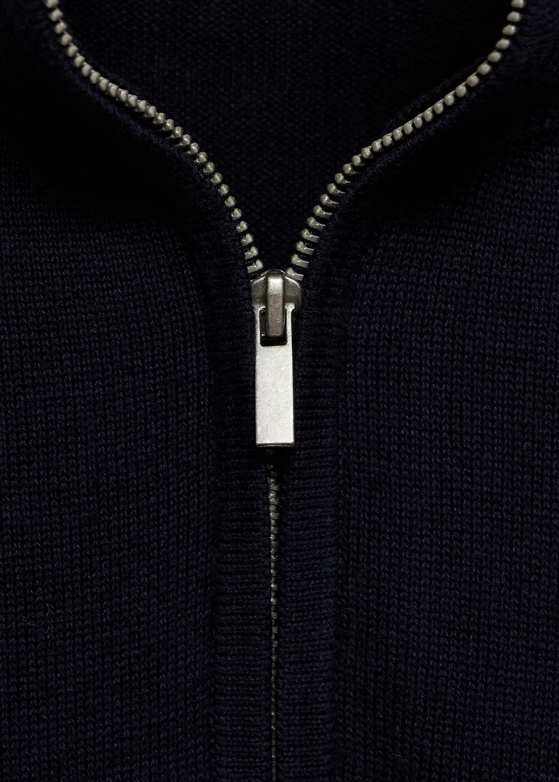 Knitted sweater with perkins neck