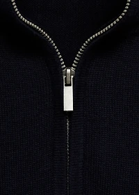 Knitted sweater with perkins neck