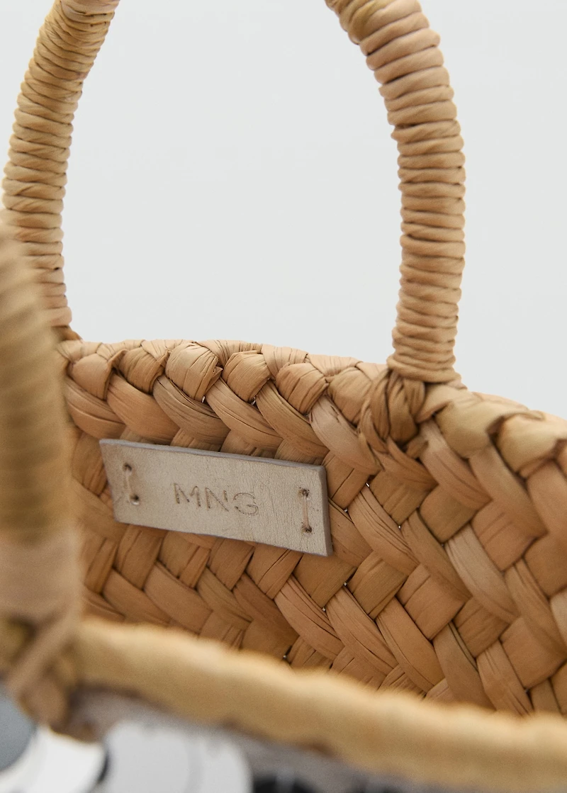 Sequined mini-basket