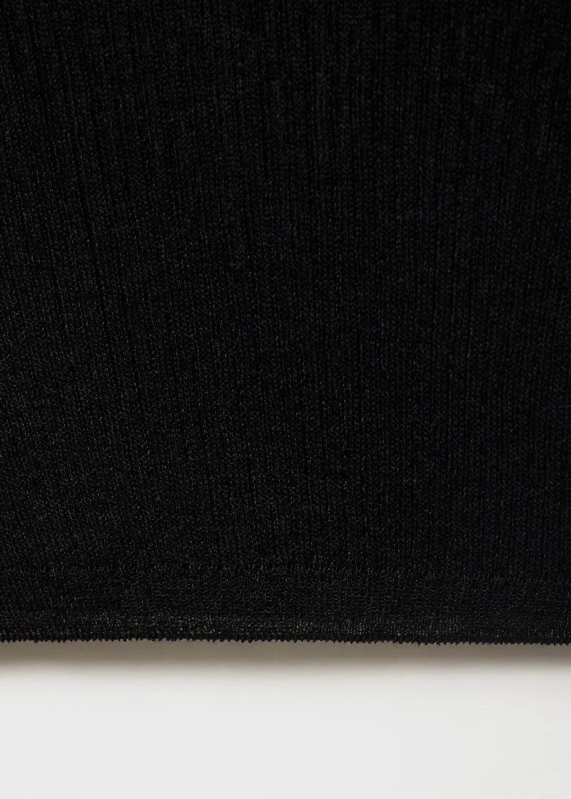 Knitted cropped sweater