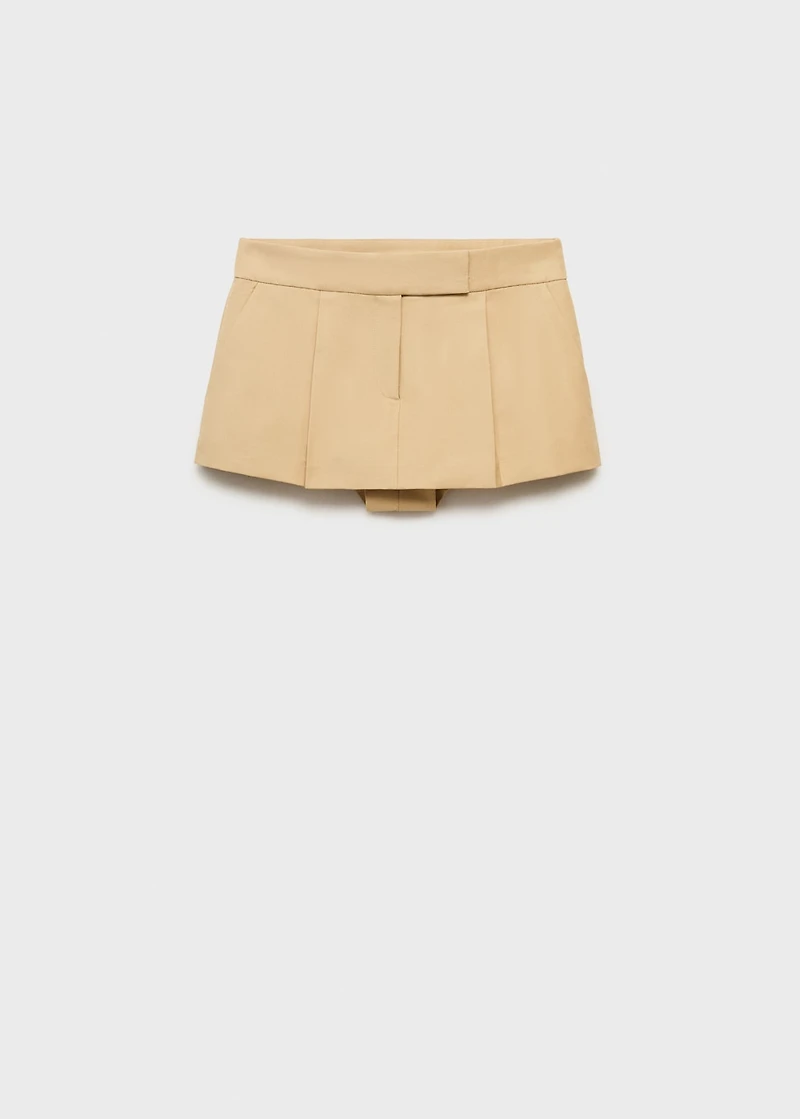 Mini-skirt with pleats