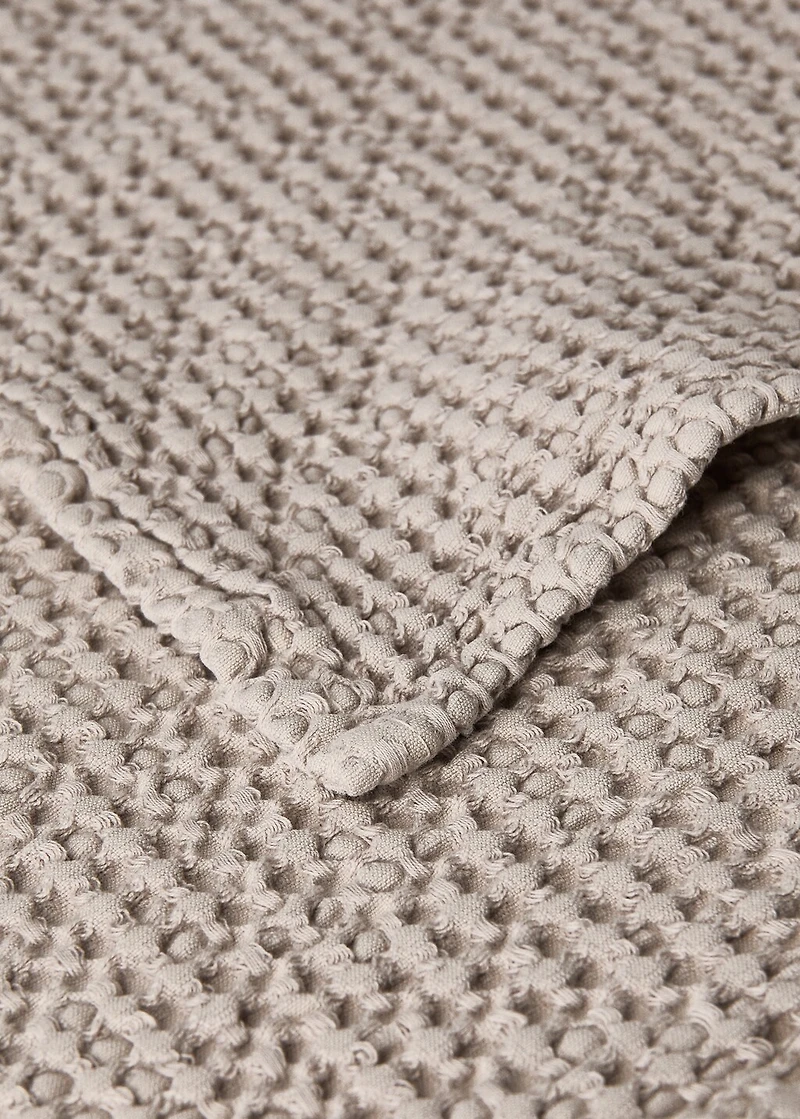 Waffle-cotton garment-dyed bedspread for crib