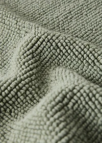 Garment-dyed cotton bath rug