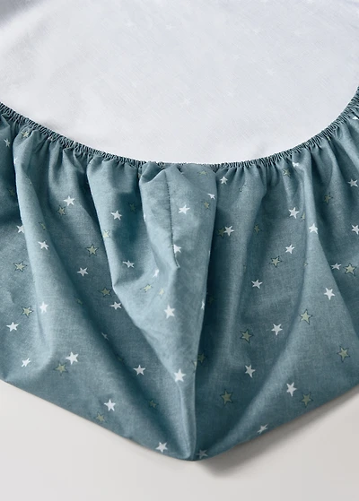 Percale cotton fitted sheet with star print for cot