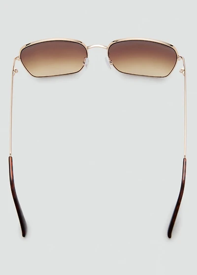Square metallic frame sunglasses