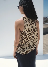Leopard-print low-cut top