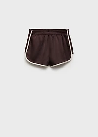 Shorts with contrasting trim