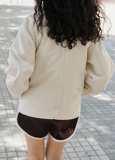 Shorts with contrasting trim