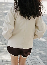 Shorts with contrasting trim