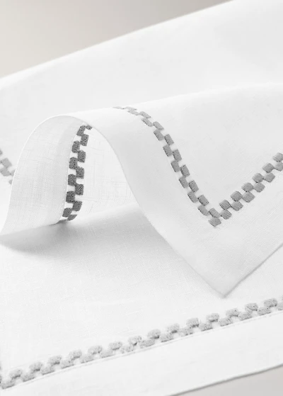 100% linen placemat with embroidered detail