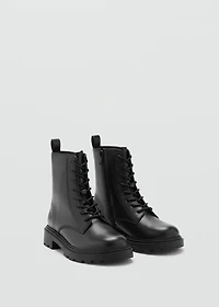 Lace-up leather ankle boots