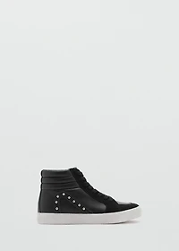 Studded sport boot