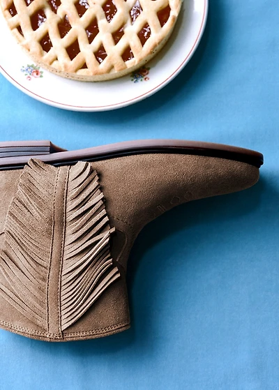 Fringed leather boots