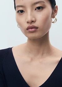 V-neck ribbed knit sweater