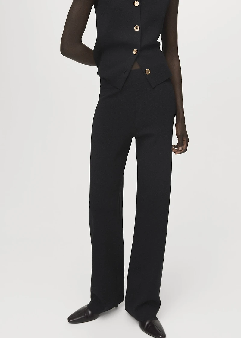 Knitted pants with elastic waistband