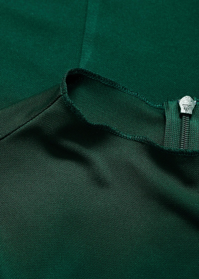 Godet dress with a perkins collar