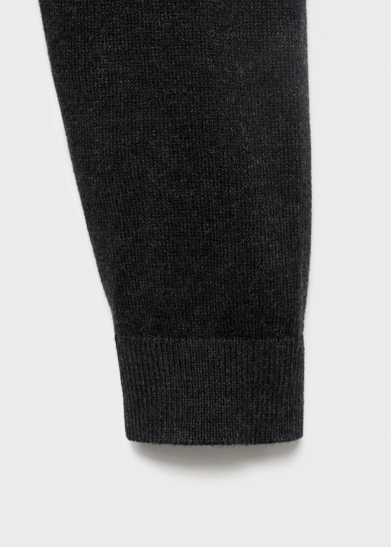 Zipped knit cardigan