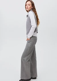 Low-waist jeans with star detail