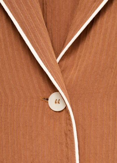 Textured shirt with contrasting trim