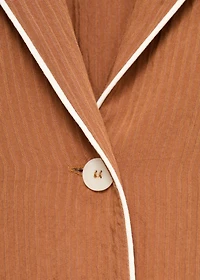 Textured shirt with contrasting trim