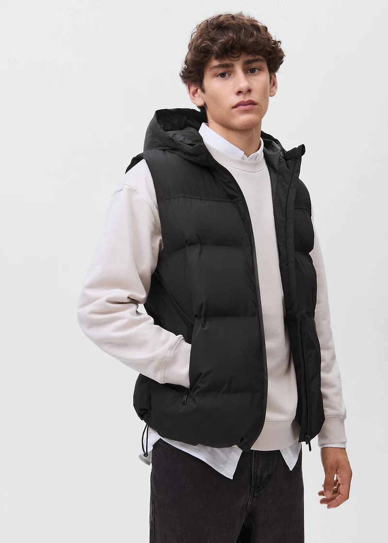 Quilted vest with hood