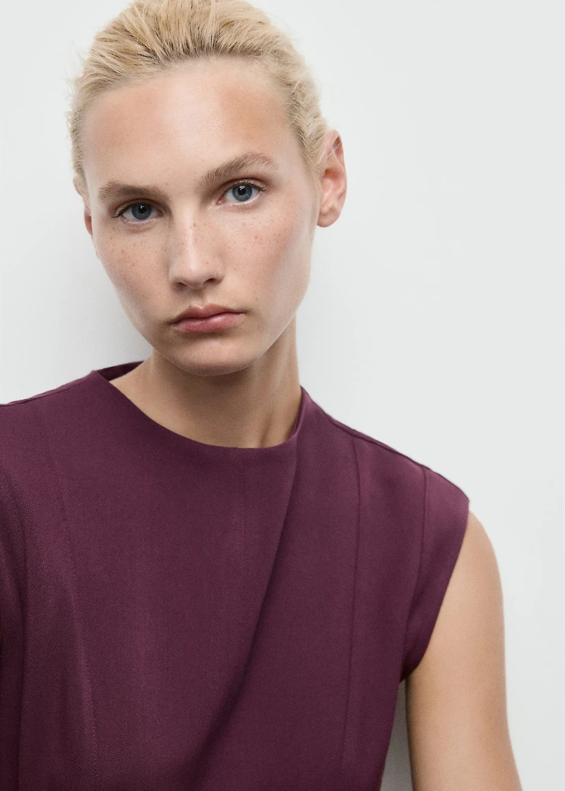 A-line dress with seams