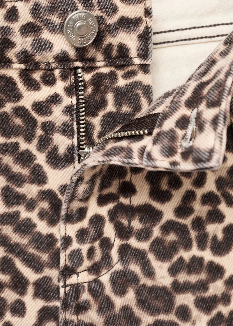 Low-waist animal-print jeans