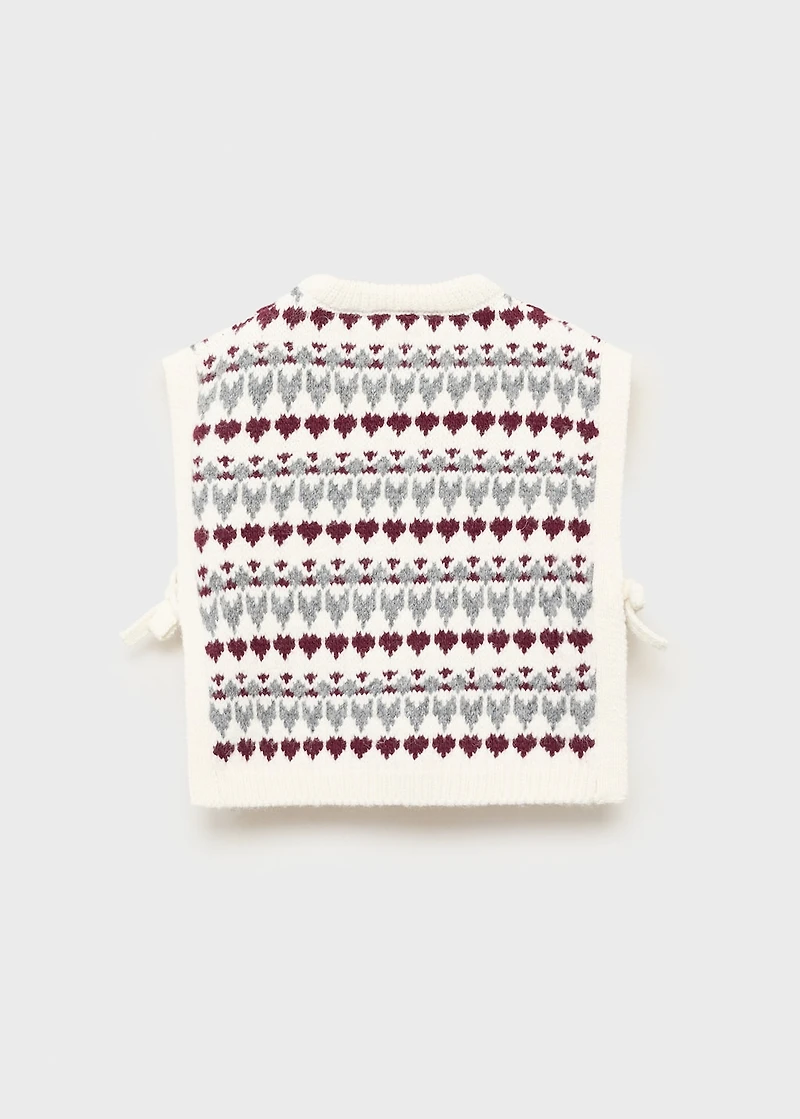 Knitted vest with heart pattern