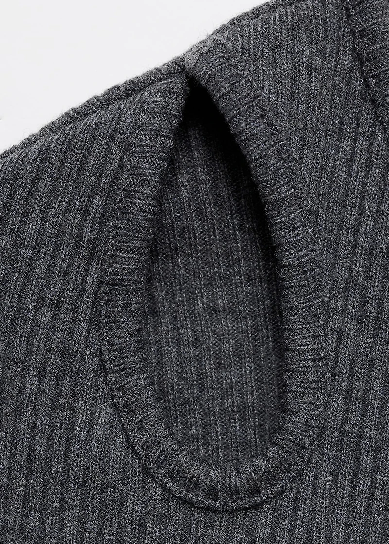 Long dress with cut-out