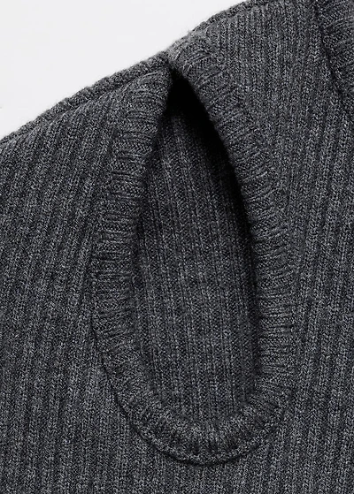 Long dress with cut-out