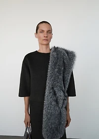 Wool top with three-quarter sleeve