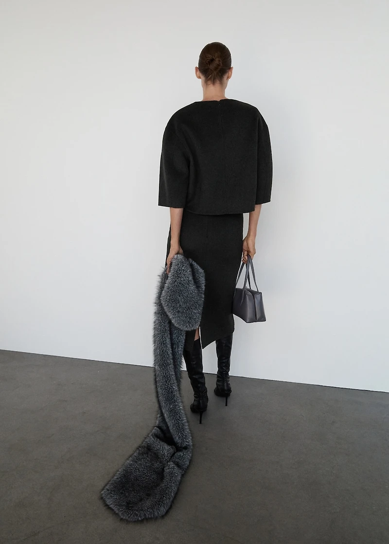 Wool top with three-quarter sleeve