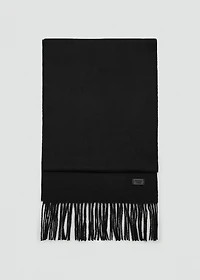 Plain fringed scarf